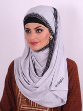 Studded Lace Border Sheila